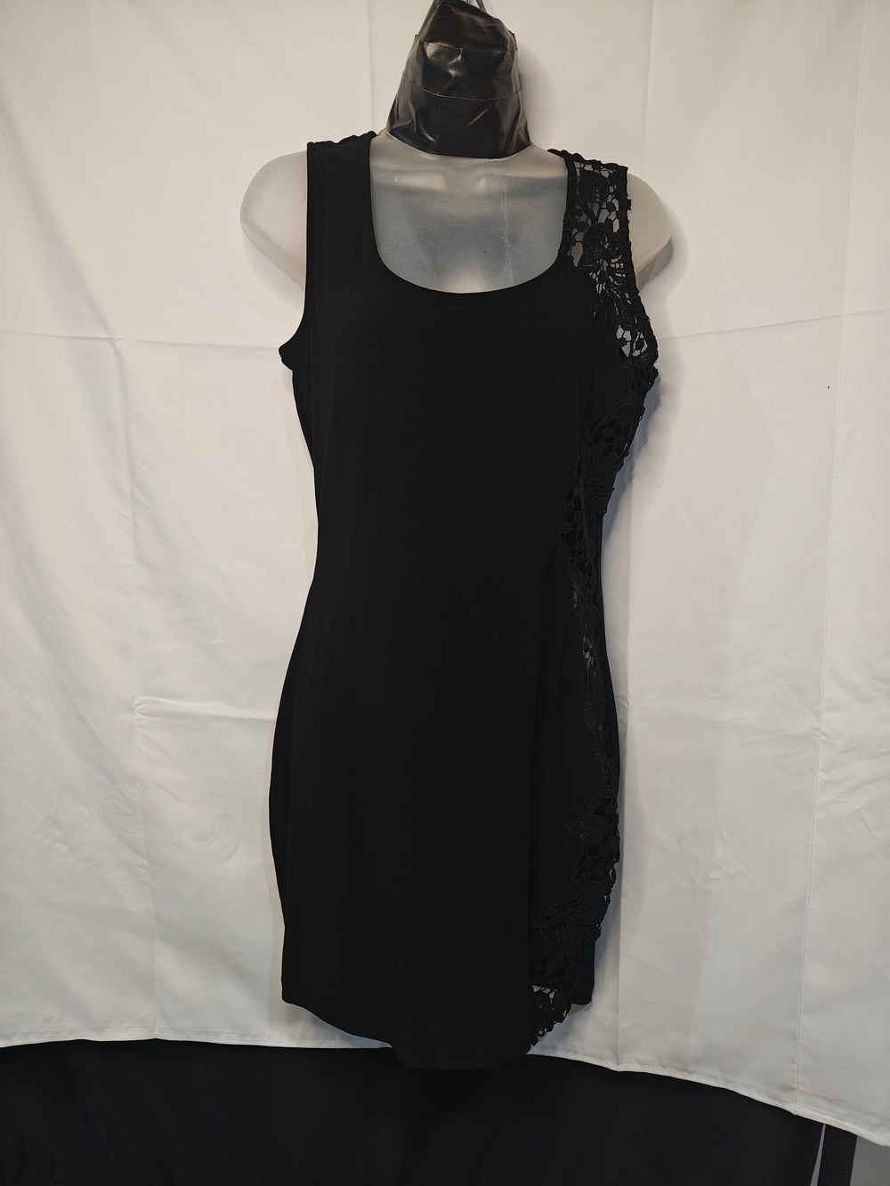 Rapha Black One-Shoulder Lace-Trim Dress